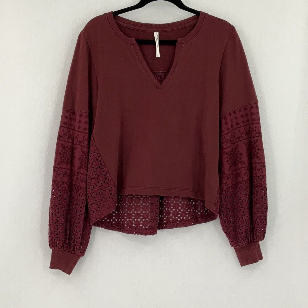 Anthropologie Maroon Eyelet V-Neck Balloon Sleeve Pullover Sweatshirt Size XS